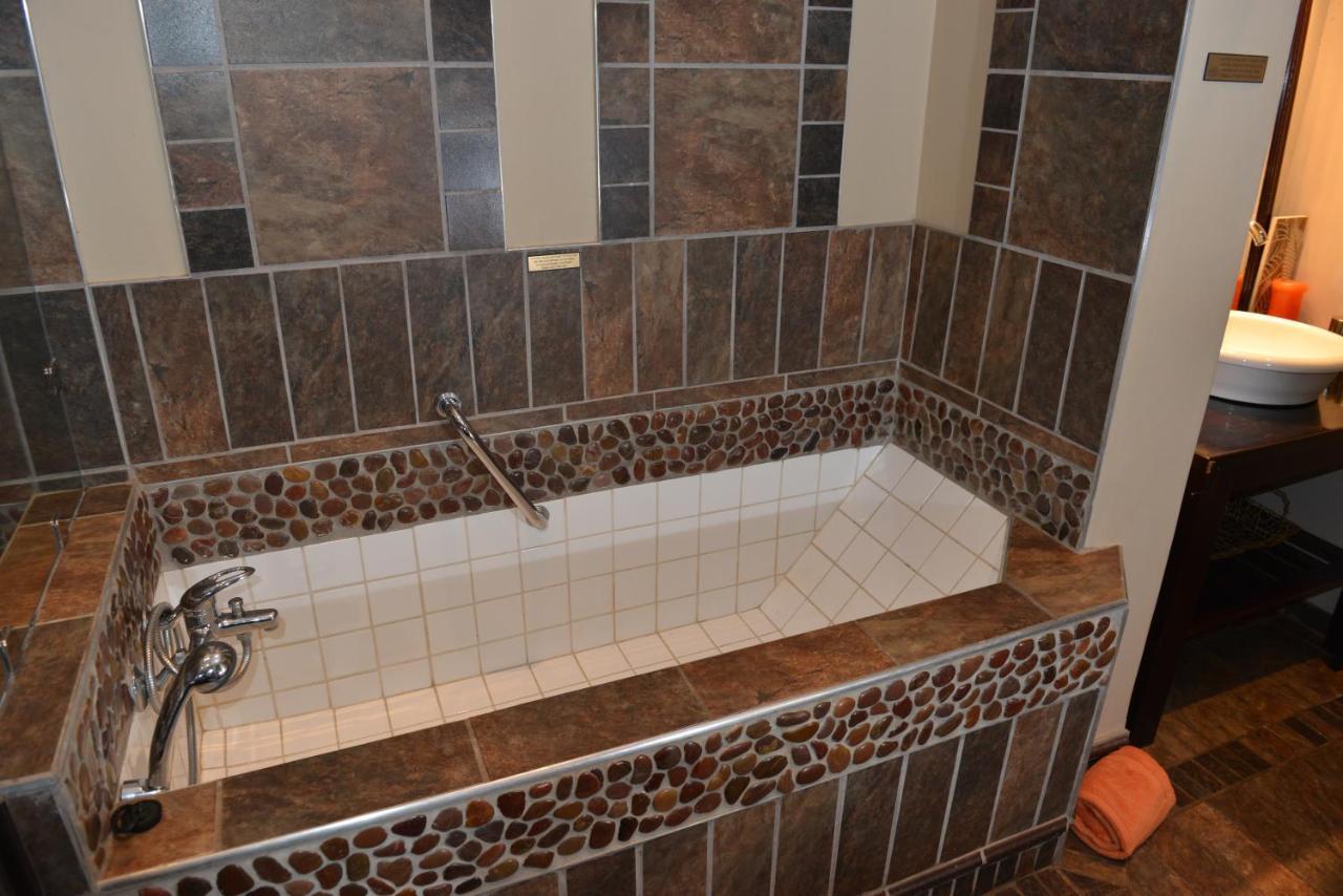 פרטוריה Cornerstone Guest Lodge מראה חיצוני תמונה