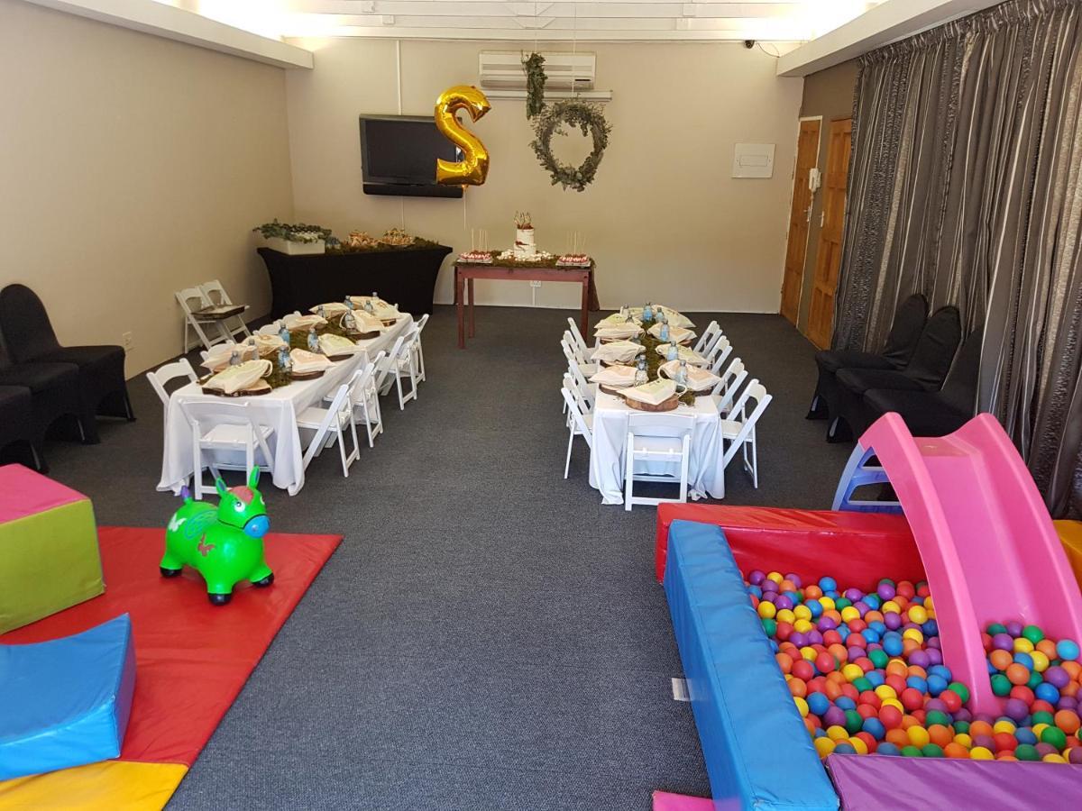 פרטוריה Cornerstone Guest Lodge מראה חיצוני תמונה