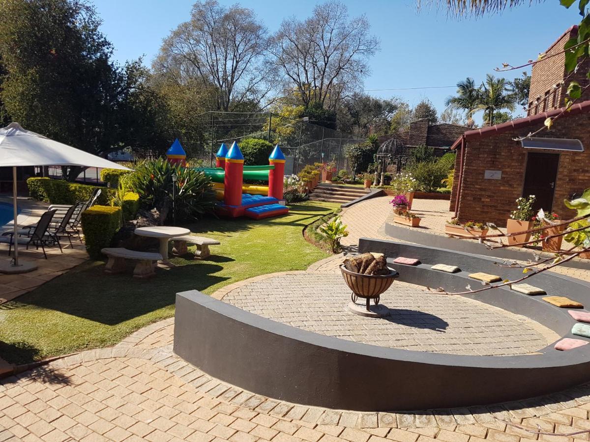פרטוריה Cornerstone Guest Lodge מראה חיצוני תמונה