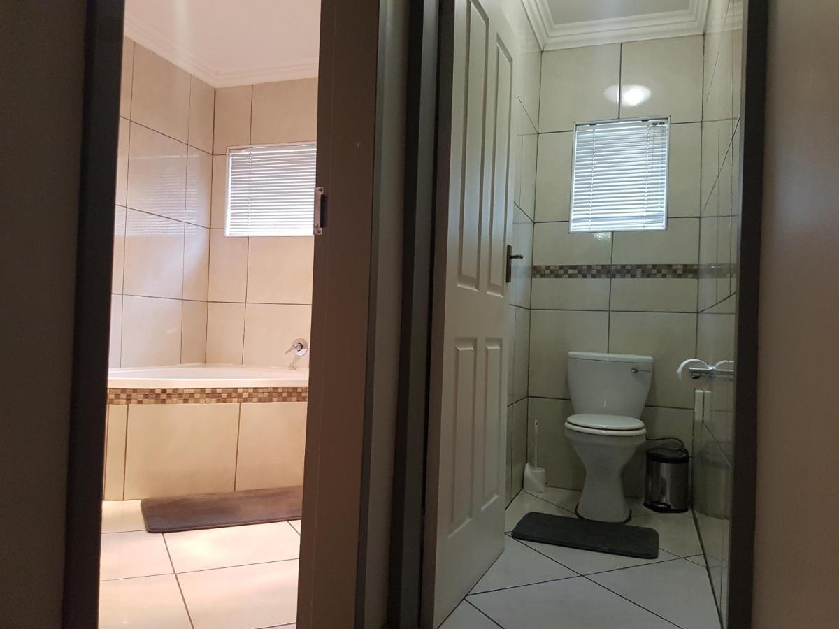 פרטוריה Cornerstone Guest Lodge מראה חיצוני תמונה
